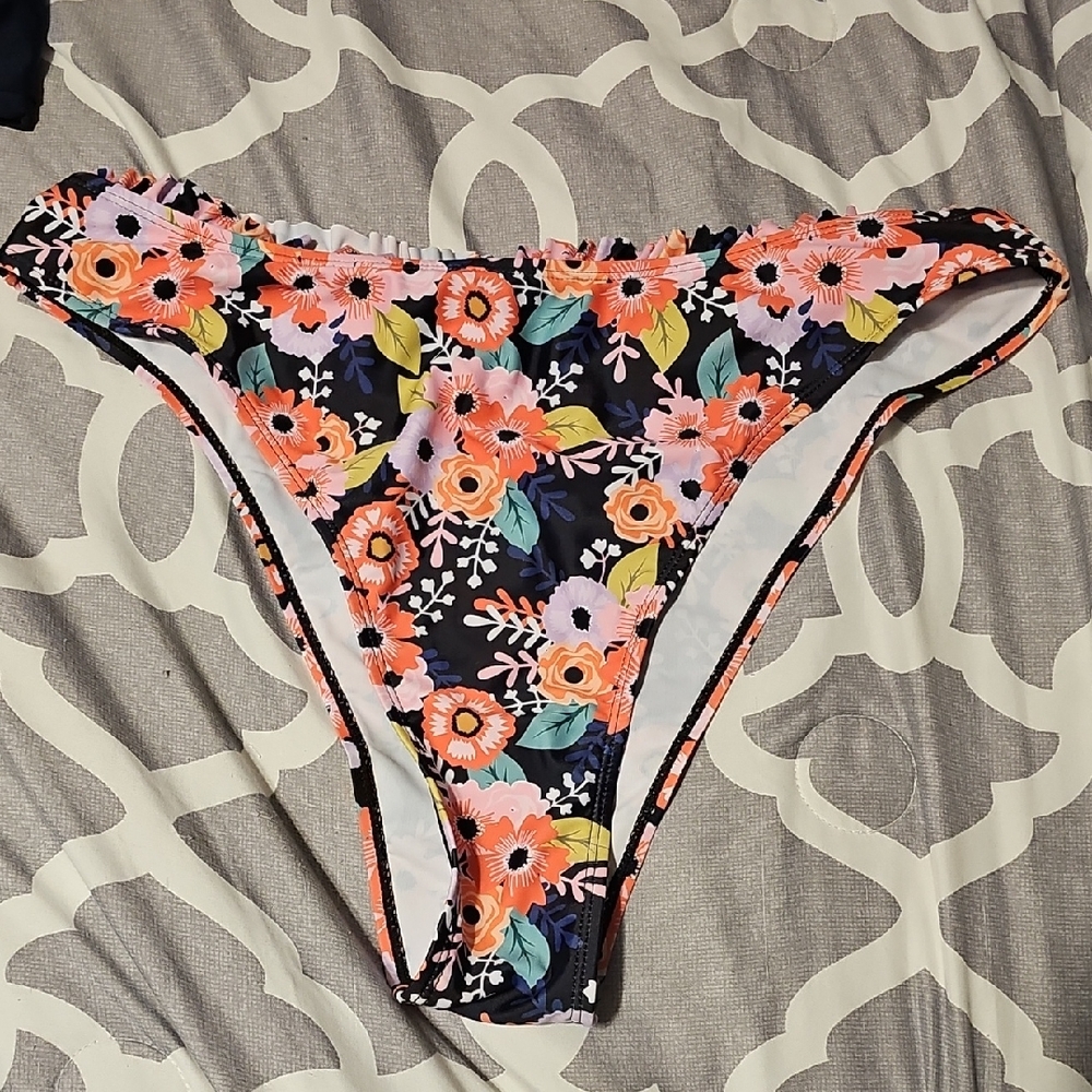 SHEIN Floral Bikini Bottom - Black and Pink